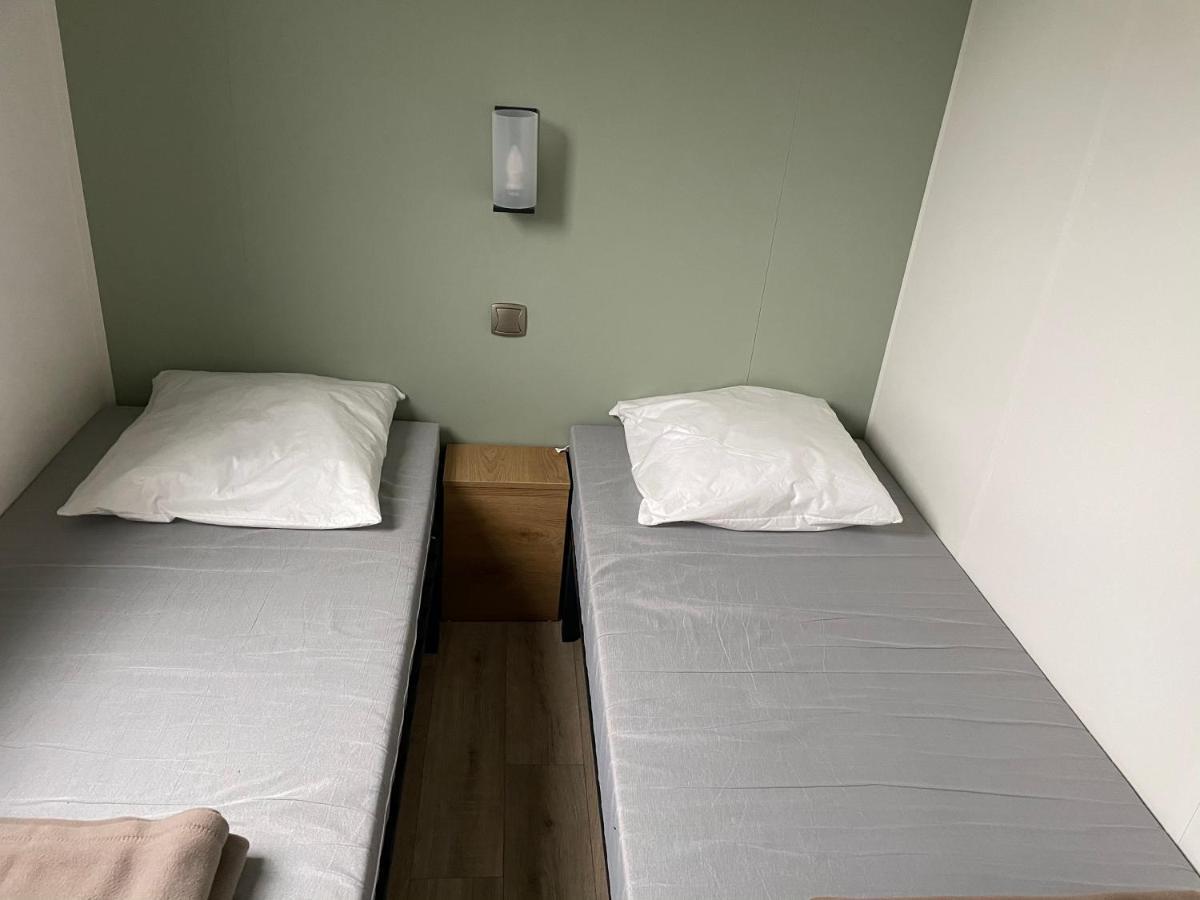 Mobilhome Tout Confort R10 Domaine De Lanniron Quimper Exteriör bild